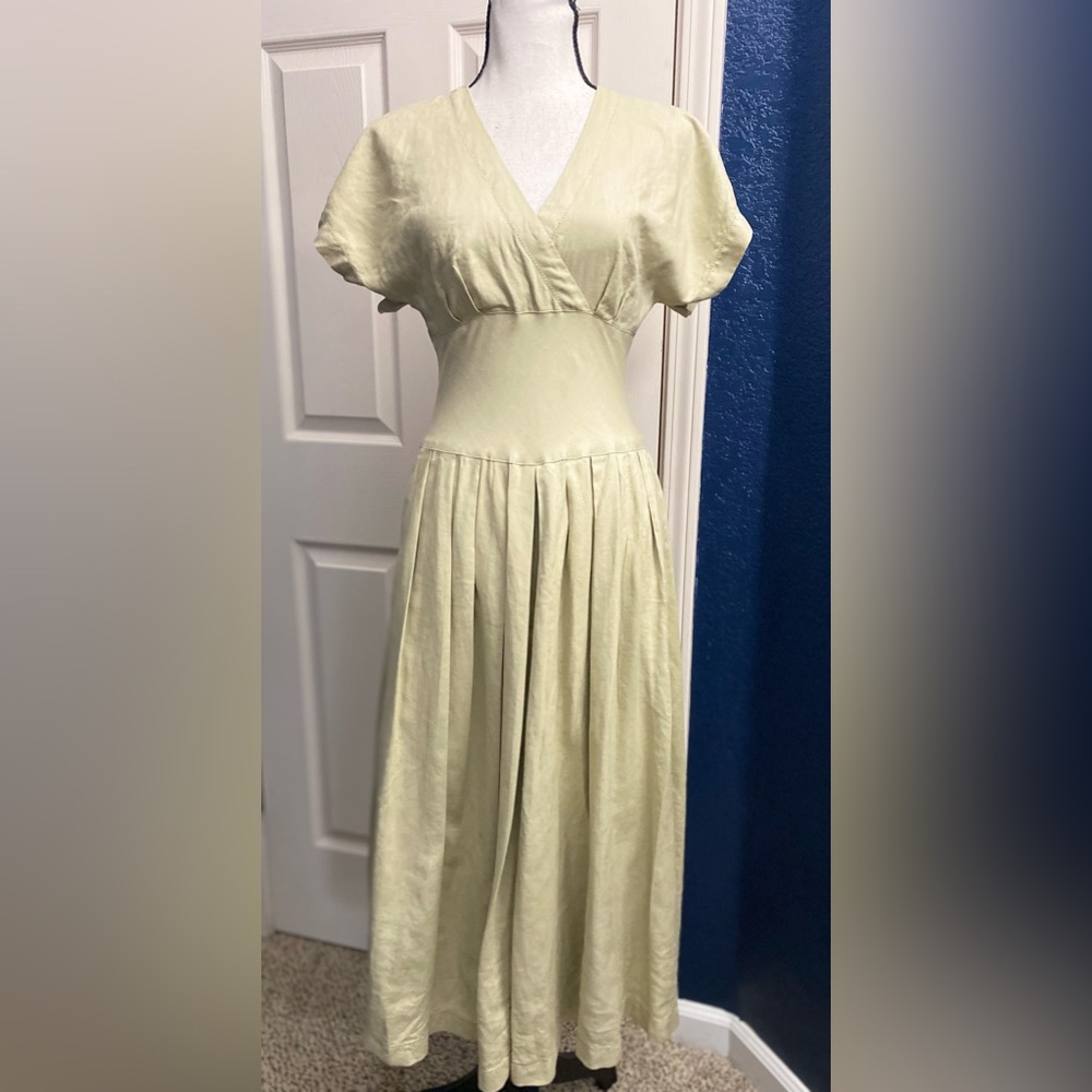 ElegantV-Neck Short Sleeve Maxi Dress